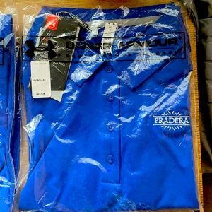 Under armor men’s medium golf shirt